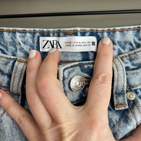 ZARA Z1975 High Rise Long Length Straight Cut Jeans Light Blue Sz 4 Rigid Denim - Picture 11 of 16